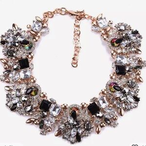 NWT Black Gold Statement Necklace With Gold White Rhinestone Fashion Jewelry